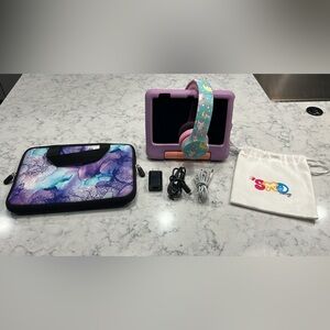 Amazon Fire 7 Kids Tablet Bundle with Protective Case & Carrier + Headphones